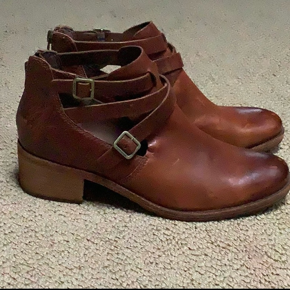 Kork-Ease Jardin women's Brown Leather Ankle Boots US 10 criss-cross straps
